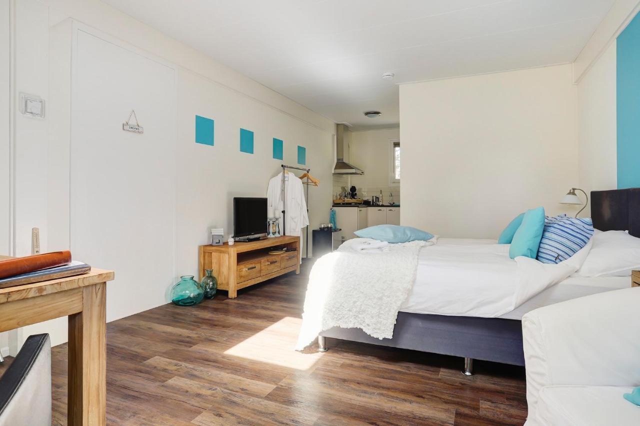 Bed and Breakfast Rheezerstee Экстерьер фото