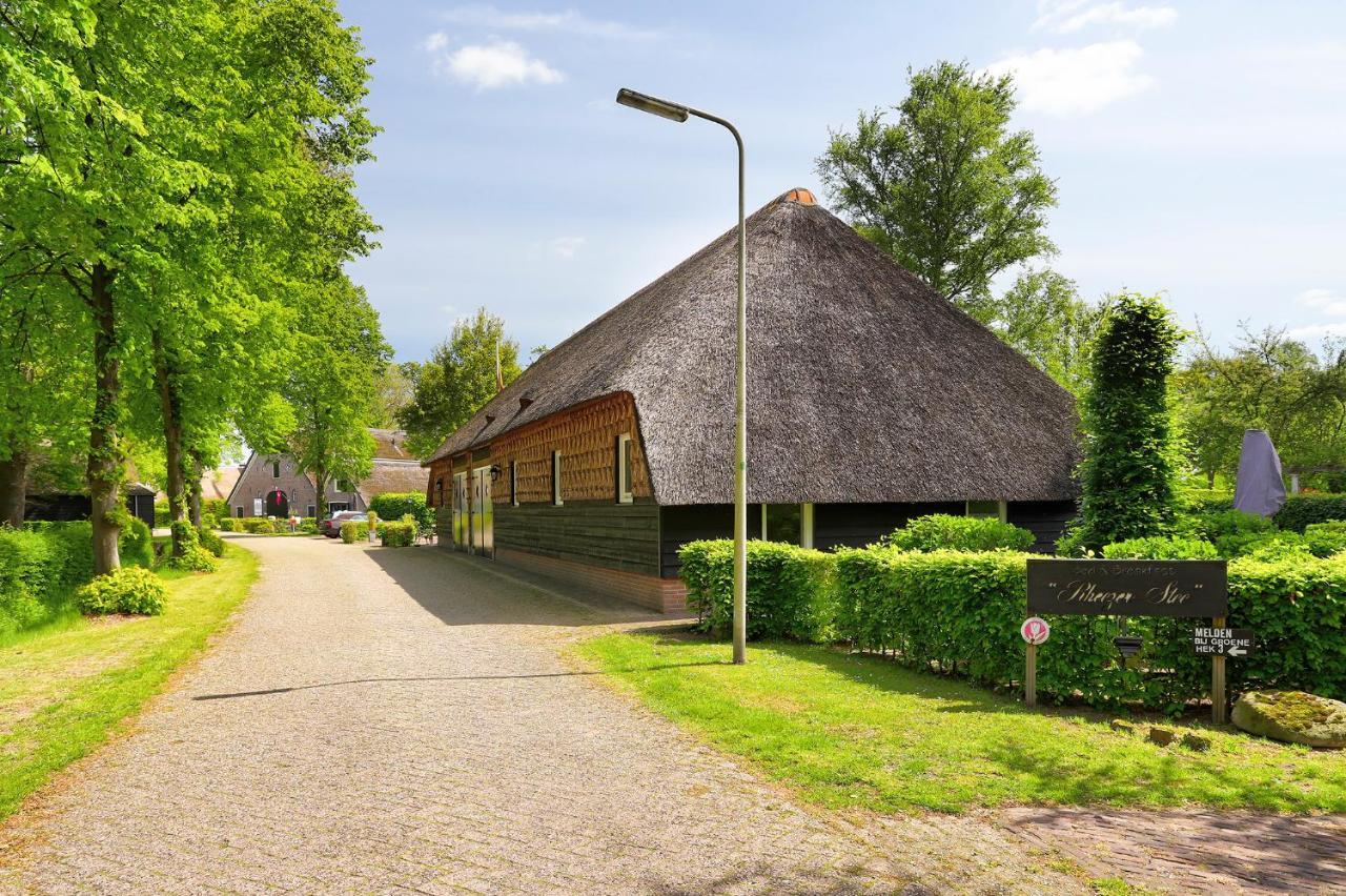 Bed and Breakfast Rheezerstee Экстерьер фото