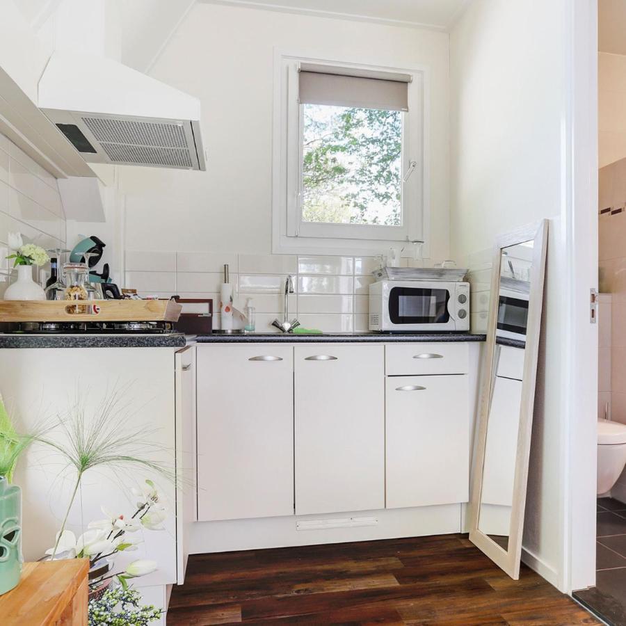 Bed and Breakfast Rheezerstee Экстерьер фото